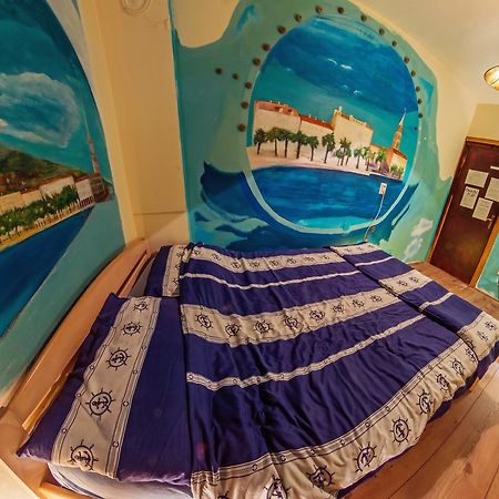 Hostel Mali Mrak Zagreb Ngoại thất bức ảnh