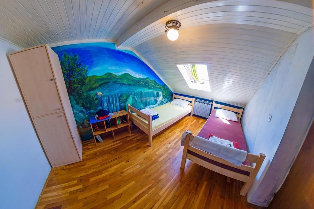 Hostel Mali Mrak Zagreb Ngoại thất bức ảnh